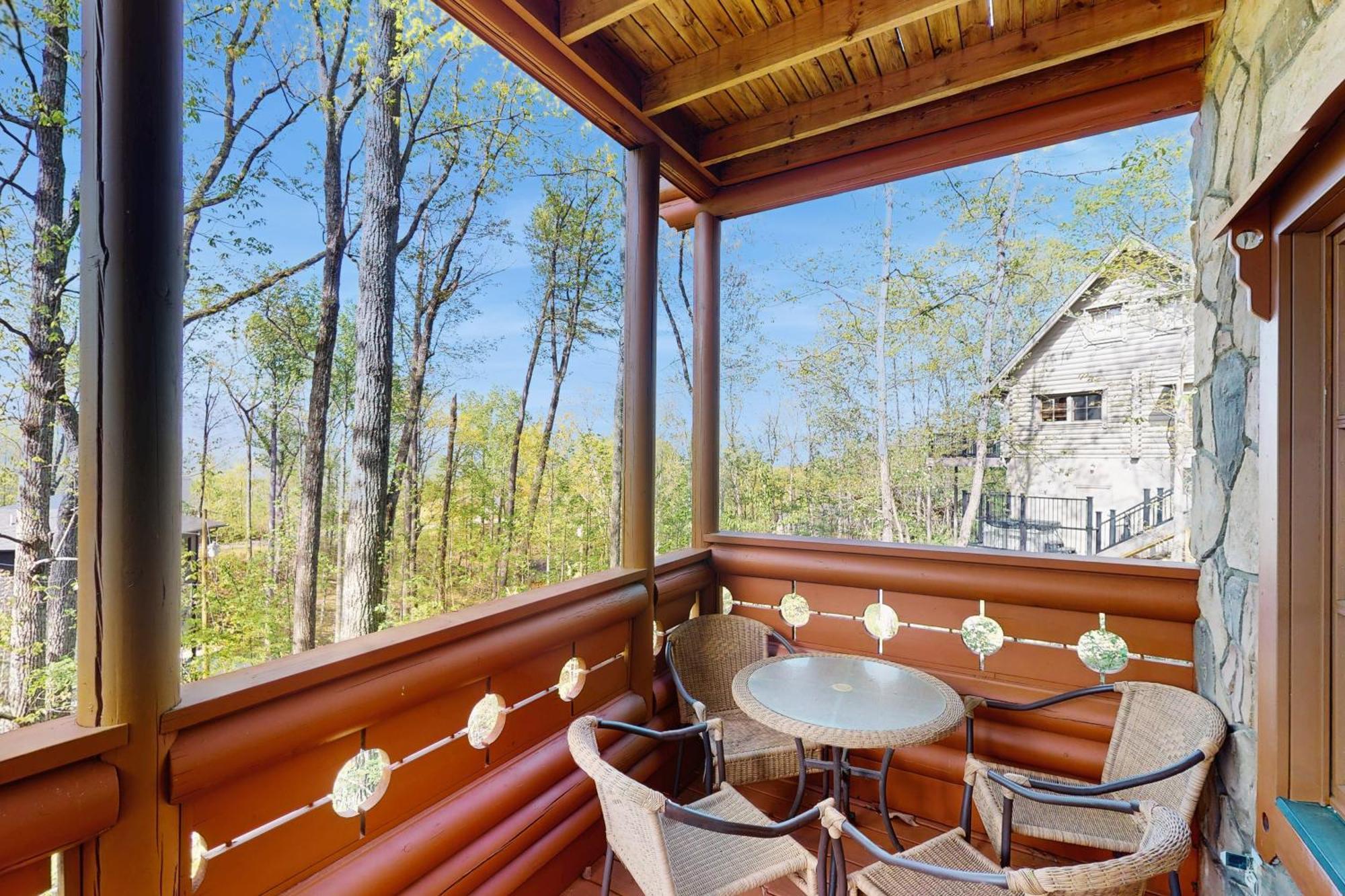 Pine Cone Cabin Gatlinburg Exterior photo