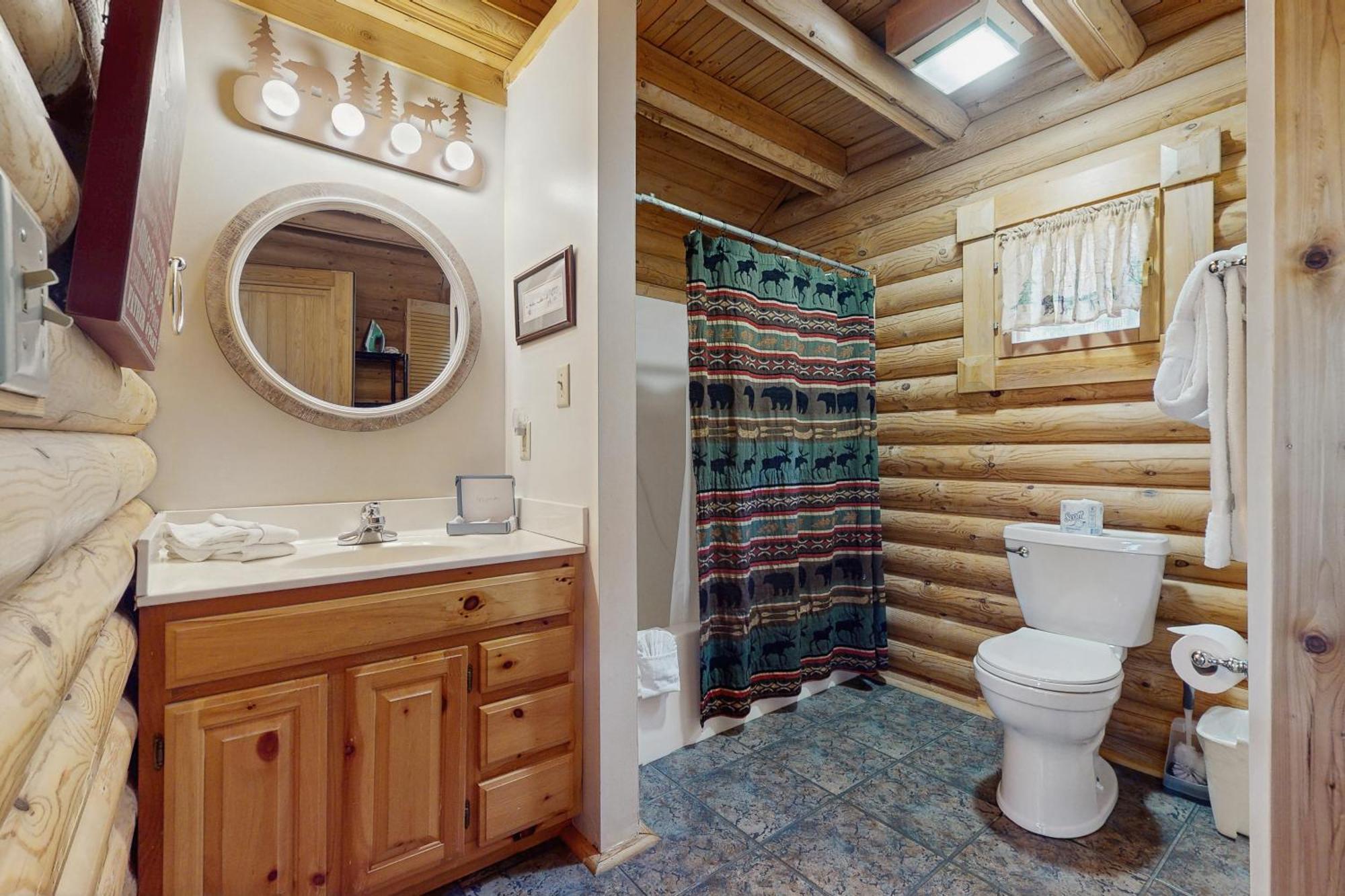 Pine Cone Cabin Gatlinburg Exterior photo