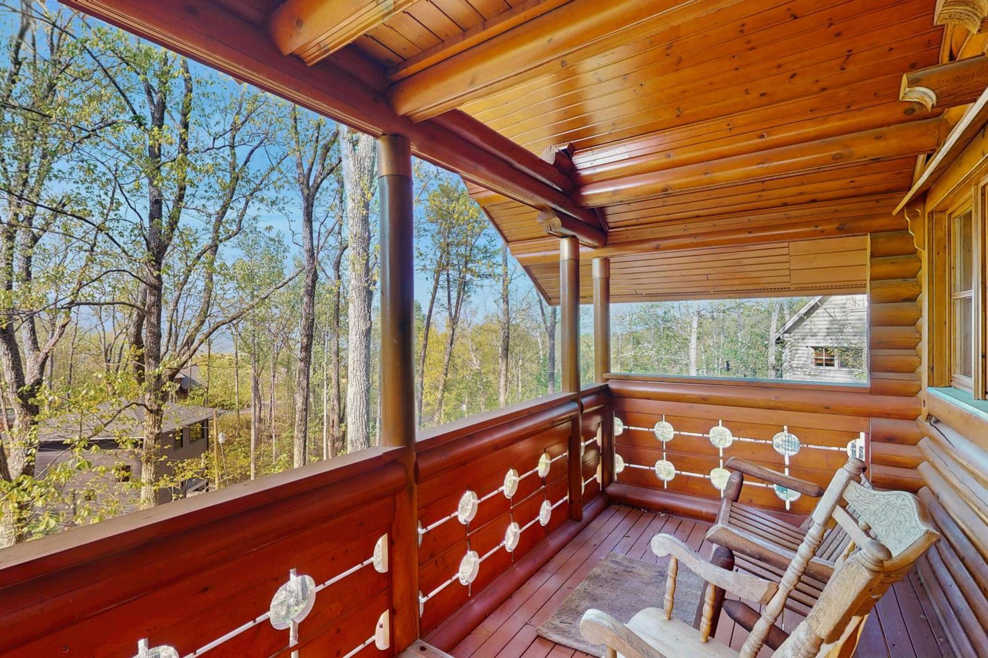 Pine Cone Cabin Gatlinburg Exterior photo